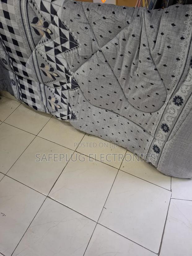 *Available Single Velvet Duvet*
Note 
*No Pillowcases - main view