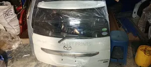 Top Ex Japan Toyota Isis 2014 Boot in Good Condition
