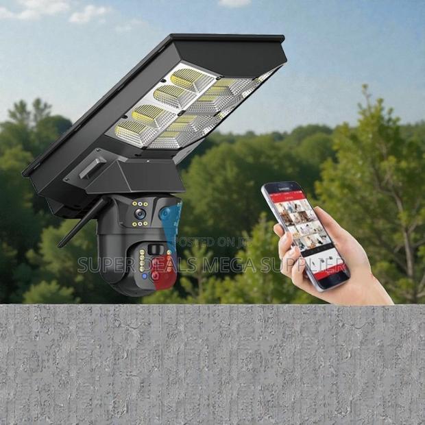 High Durability 4g PTZ Rotating Solar Camera Solar Street Light