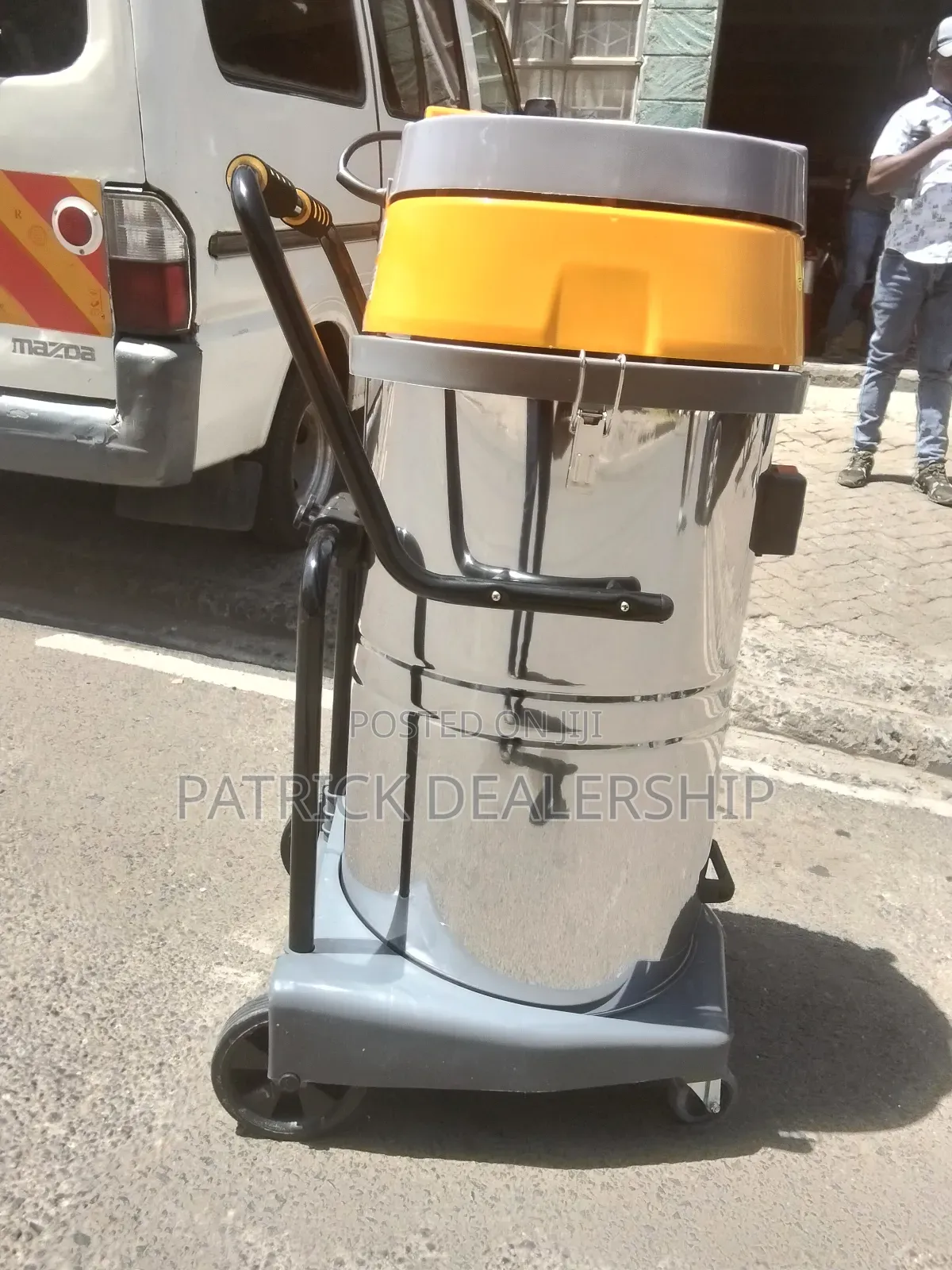 100l Vacuum Cleaner