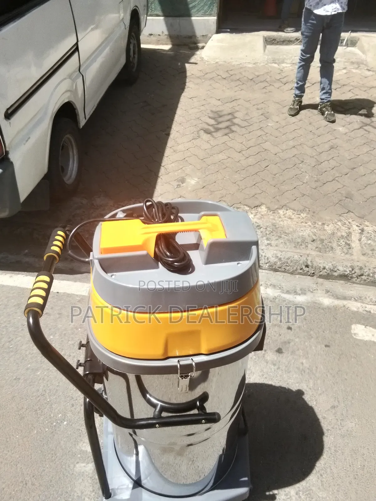 100l Vacuum Cleaner