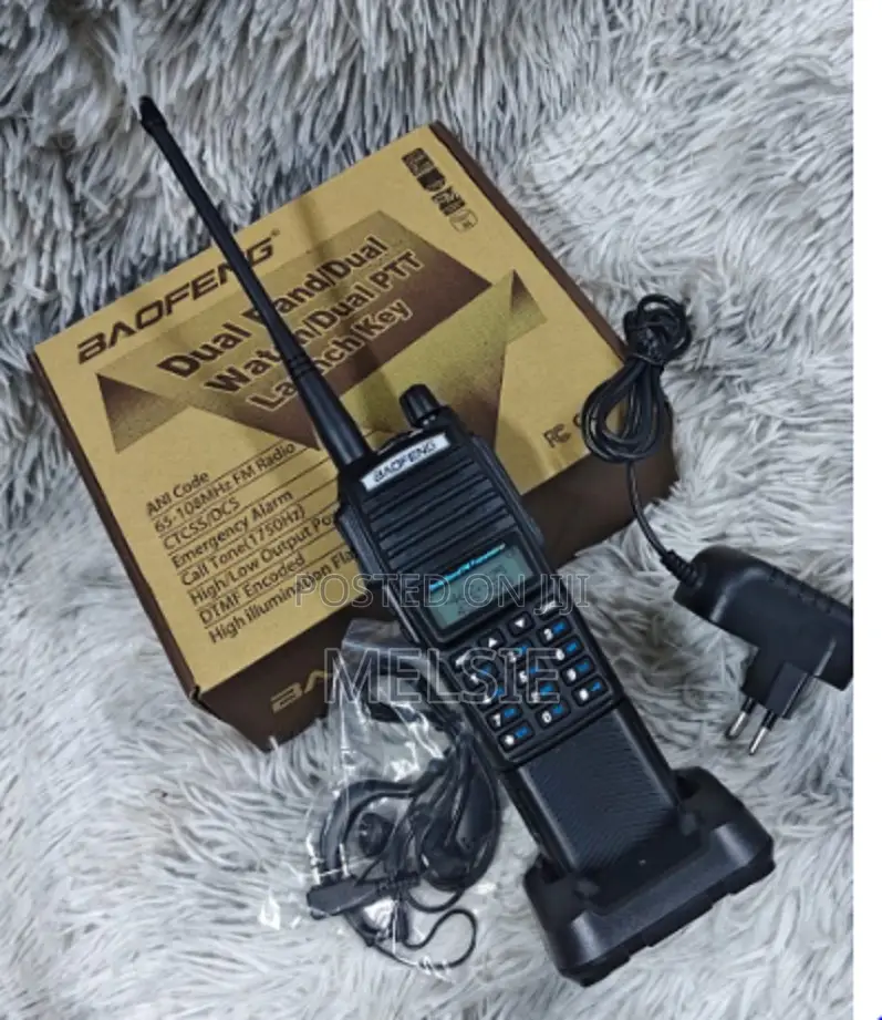 Baofeng Uv 82 Walkie-Talkie 8w 8-10km Durability and Reliability