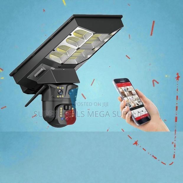 Multi- User Access 4g PTZ Rotating Solar Camera Solar Street Light - main view