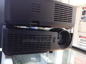 Infocus In112 – Ultra Bright 3000 Lumens!