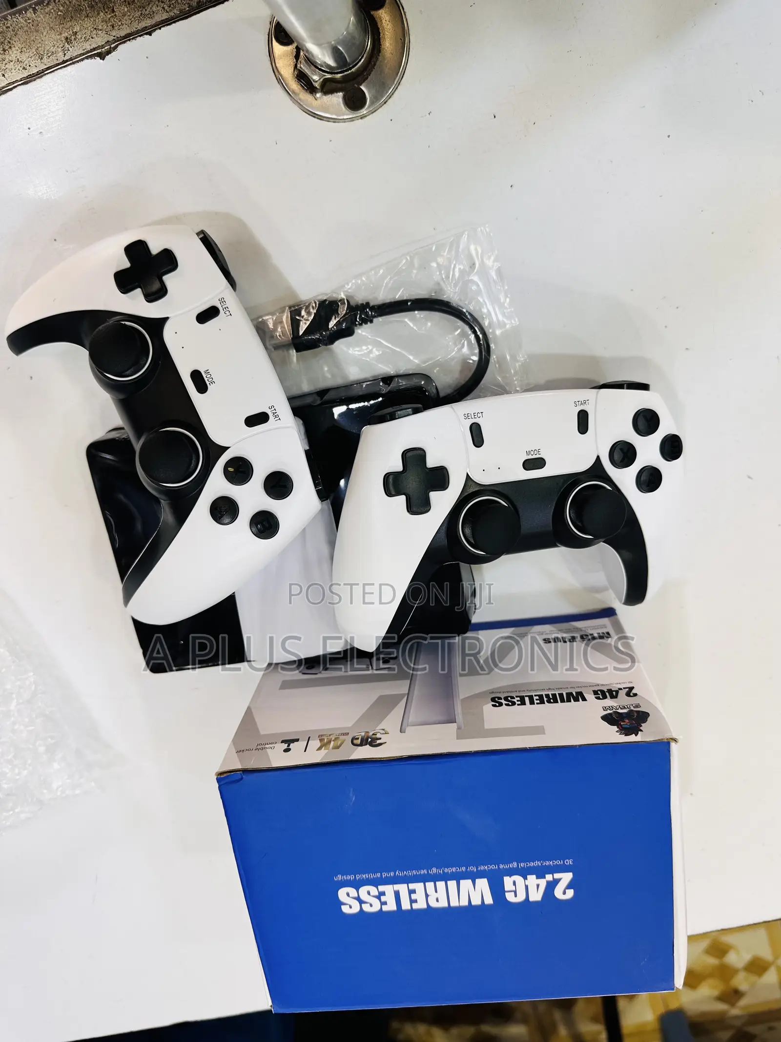 M15 Wireless Gamestick – Dual Controllers Included