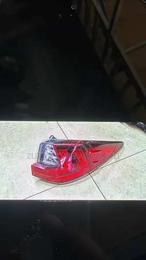 Rx 300 2018 Taillight