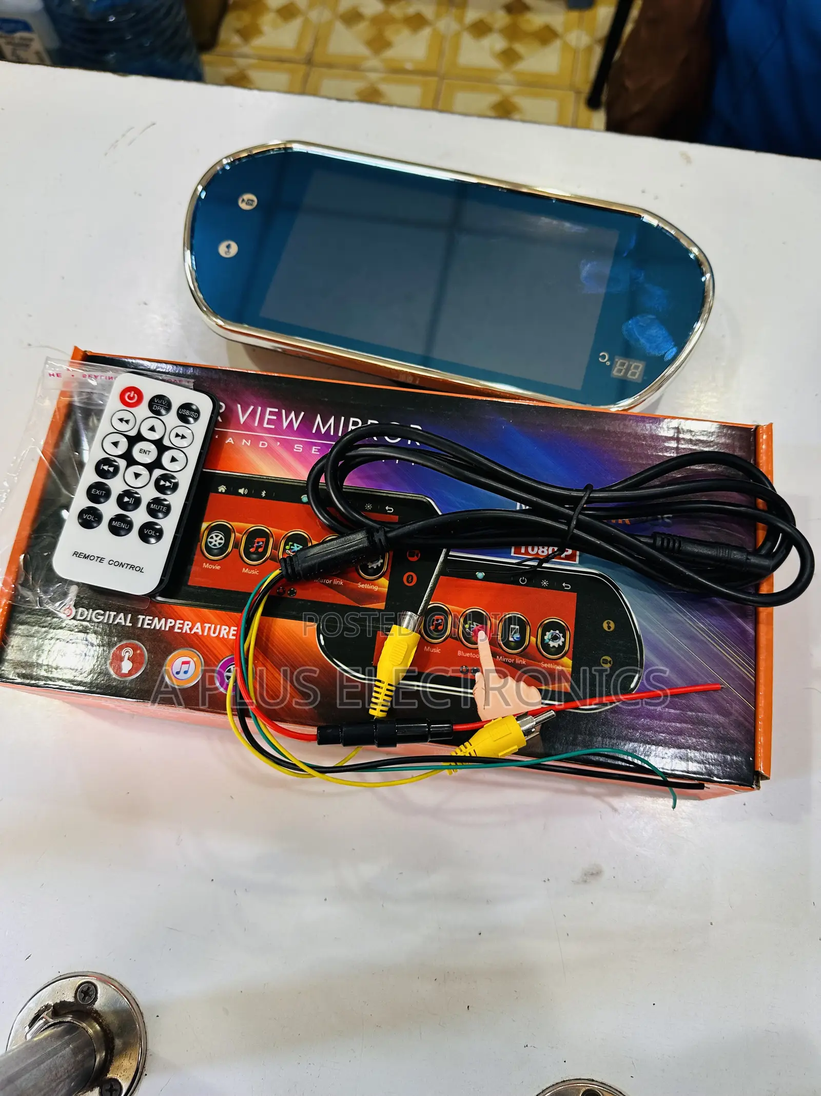 7" Wide Screen Mirror Monitor for Parking Assistance