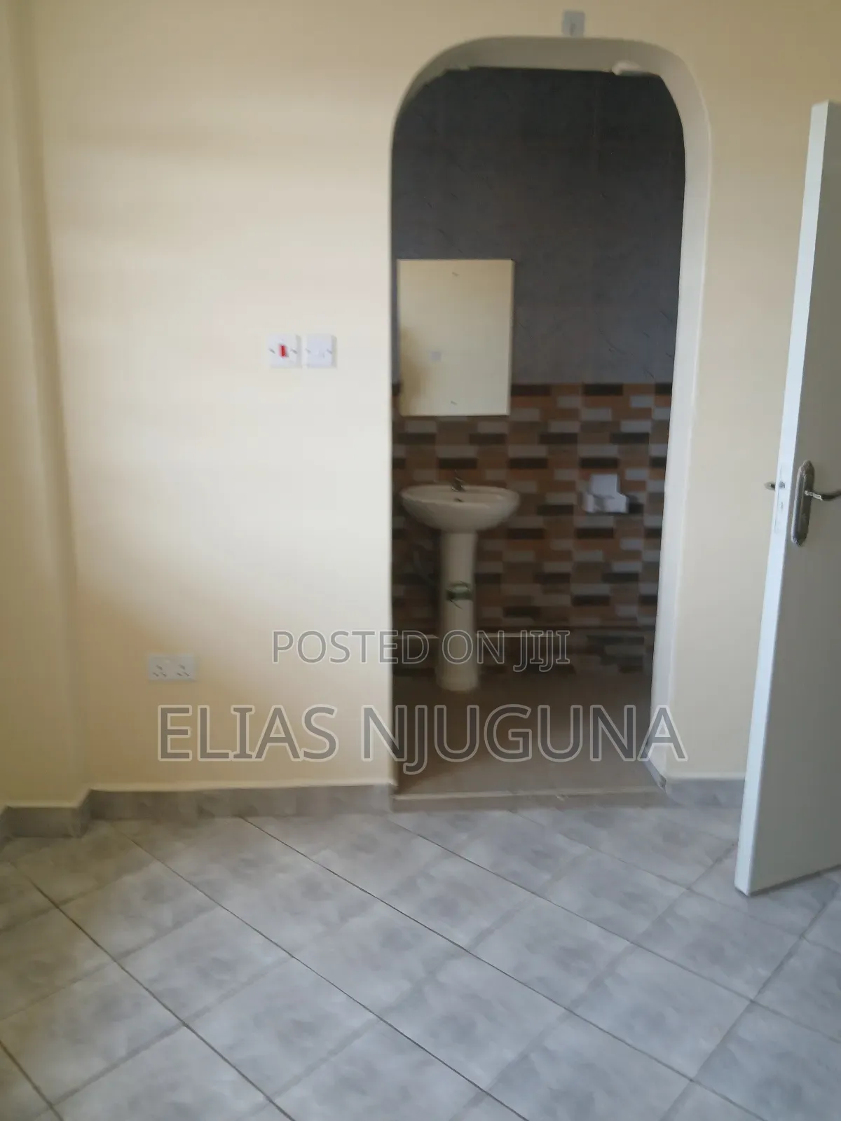 2bdrm Shared Apartment in Safaripark, Roysambu for rent