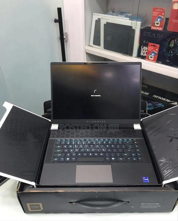 Laptop Dell Alienware X16 r1 32GB Intel Core i9 SSD 1T - main view