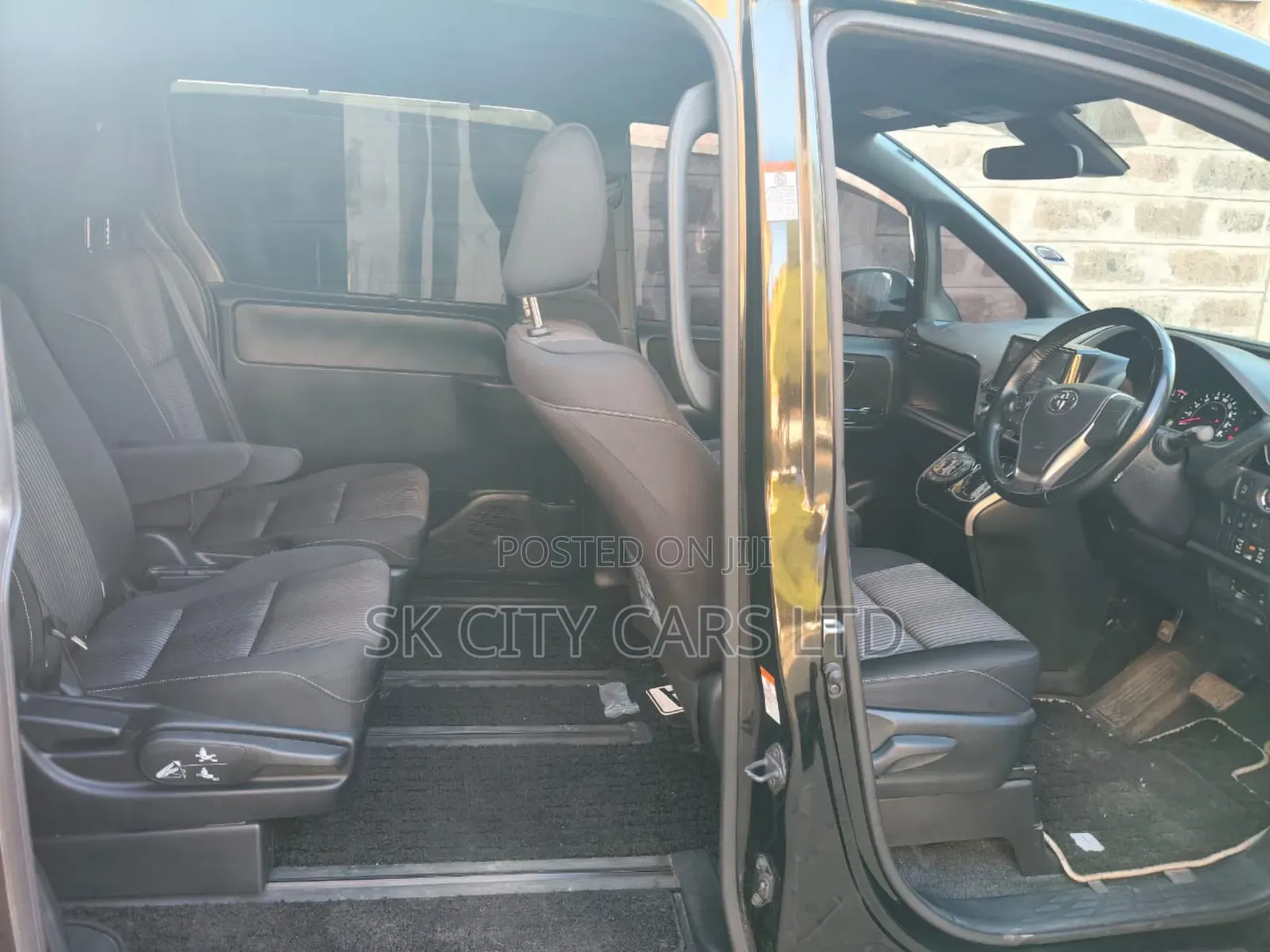 Toyota Voxy 2018 Black