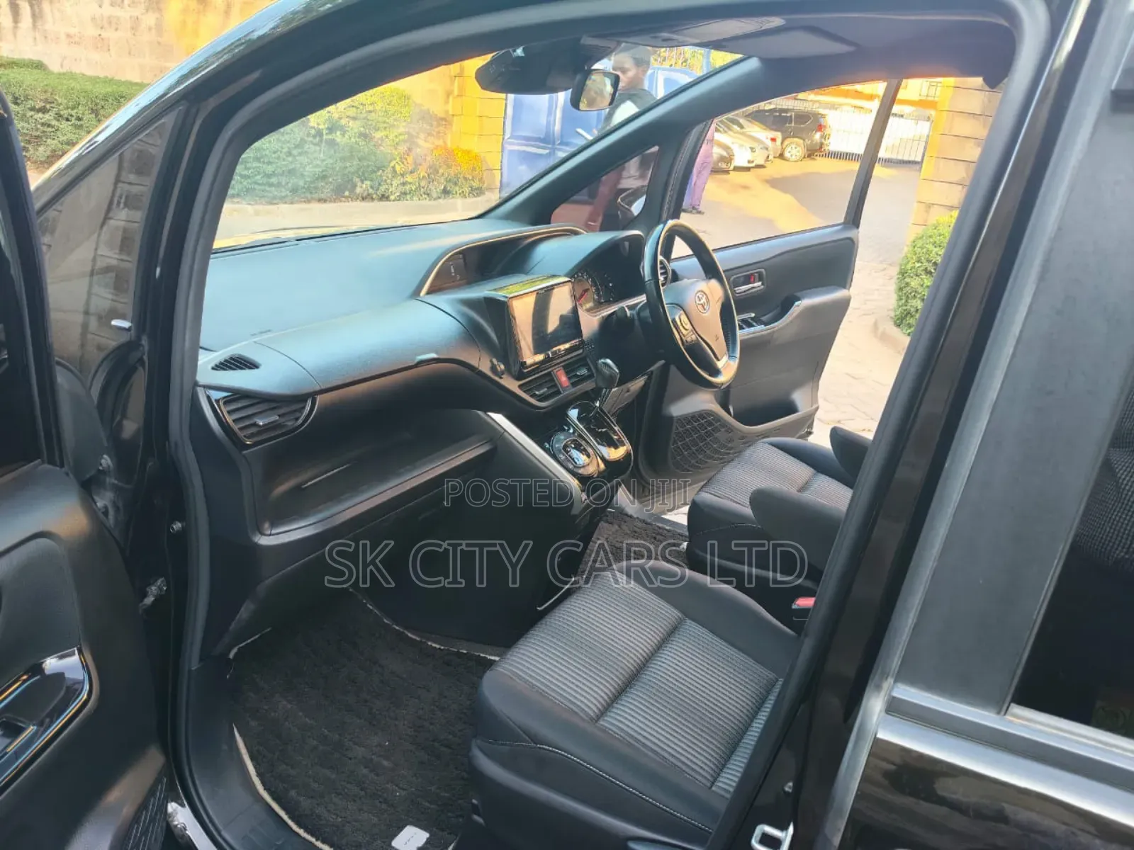 Toyota Voxy 2018 Black