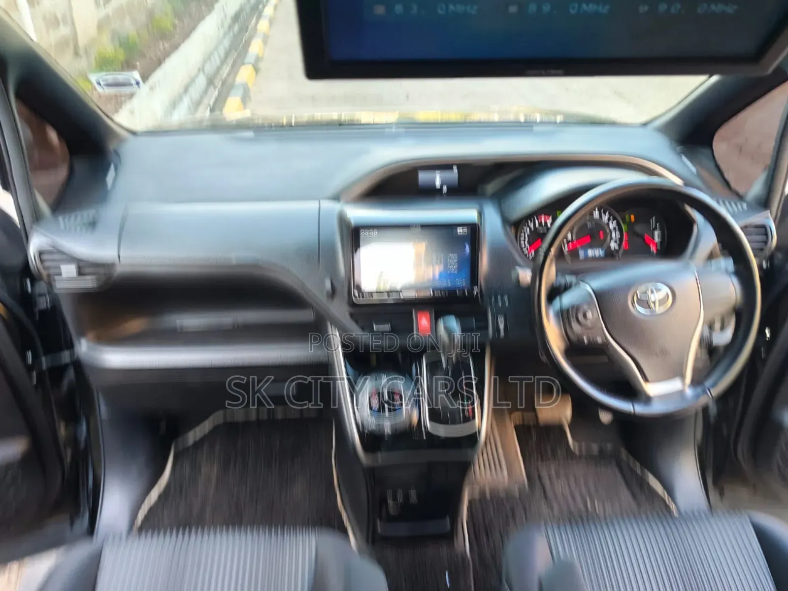 Toyota Voxy 2018 Black