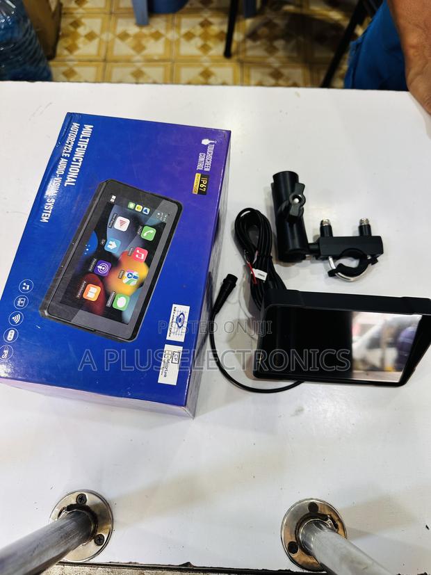 Smart 5" GPS for Motorbikes – Wireless Carplay Android Auto Support