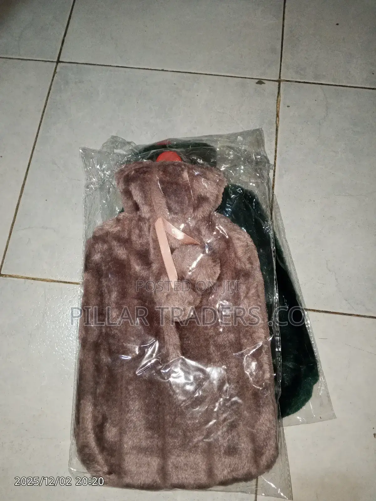 Hot Water Bottle With Lid and Soft Plush Bag