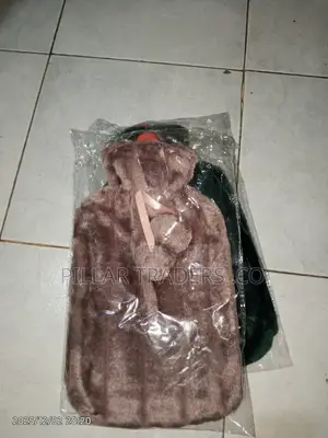 Hot Water Bottle With Lid and Soft Plush Bag