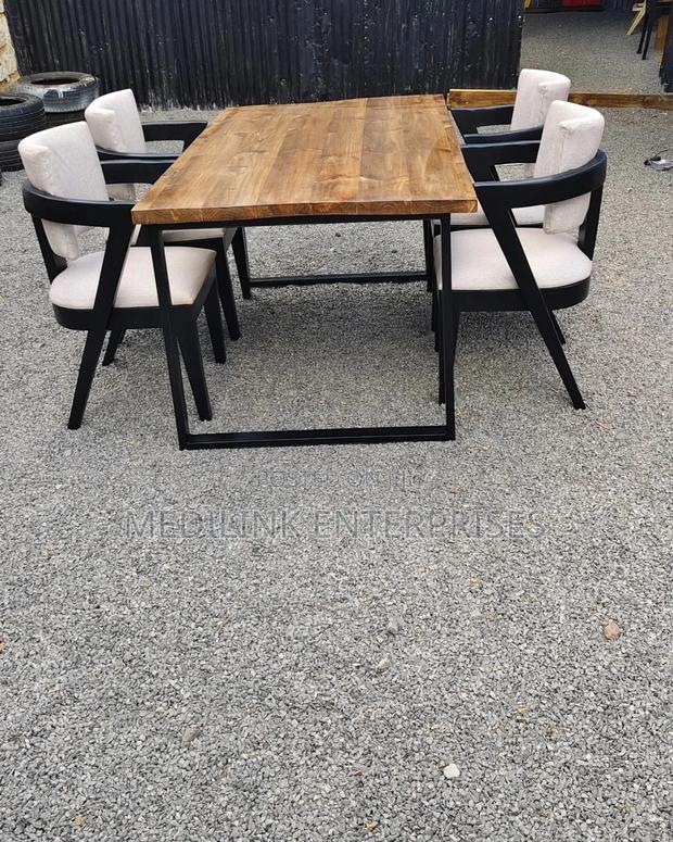 Enim Design 6-Seater Dinning Table Set