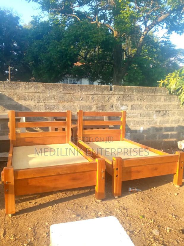 Wooden Mahogany 5*6 Beds