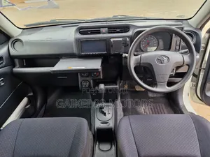 Toyota Probox 1.5 DX 2WD 2019 White