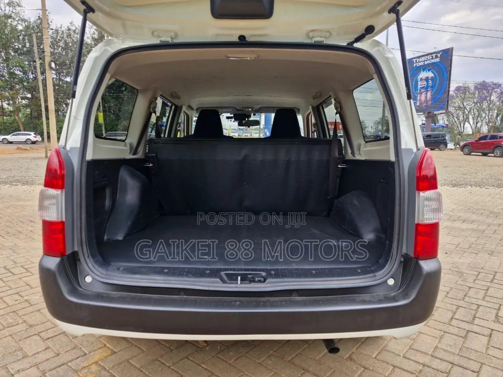 Toyota Probox 1.5 DX 2WD 2019 White