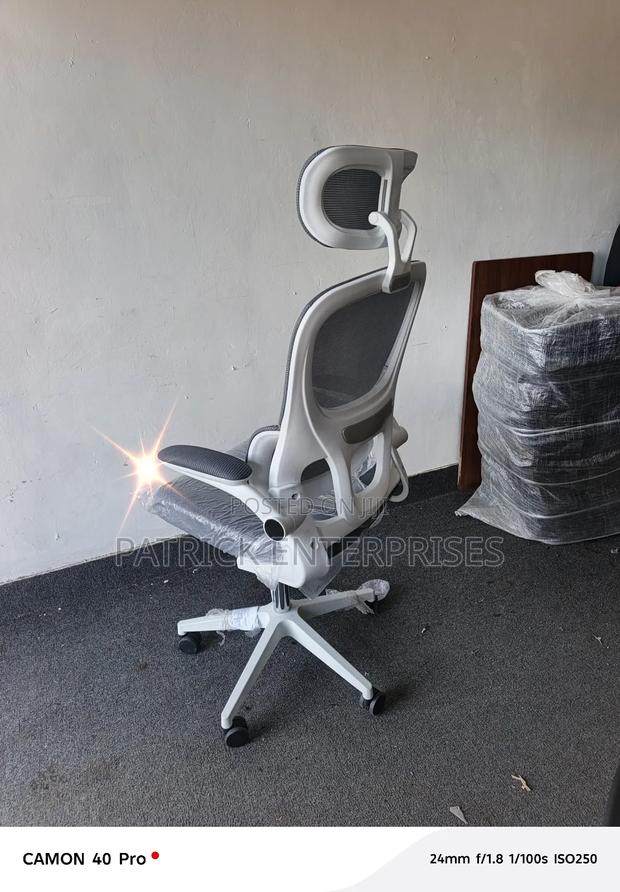 Orthopedic Double Back Office Chair White Color - thumbnail 2