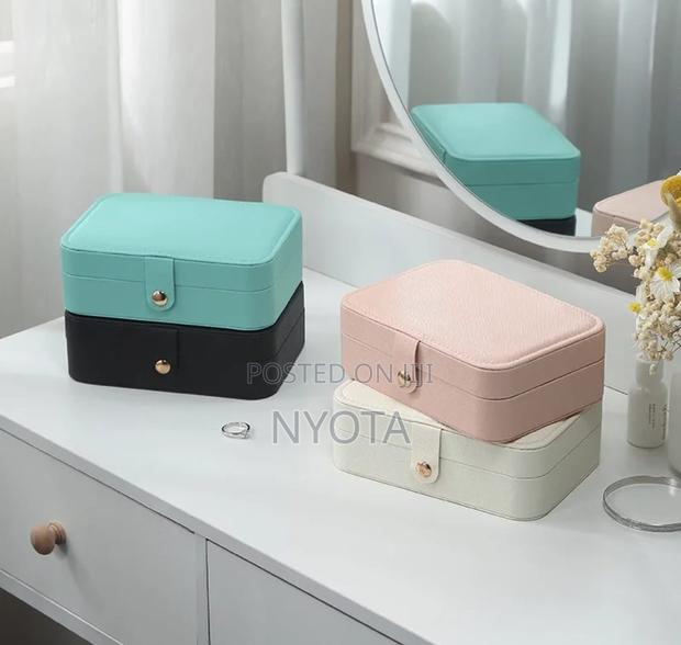 Luxury Travel Jewelry Organizer - main view