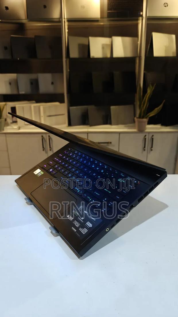 Laptop MSI GS63 Stealth 8RE 16GB Intel Core I7 SSD 1T