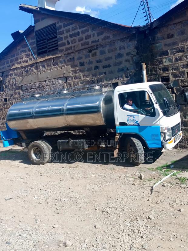 Custom Fabricated 5000l Stainless Steel Lorry Water Tanks!