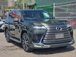 Lexus LX 2025 Green