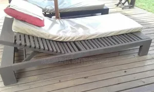 Wooden 2.5*6 Cushions Sunbeds