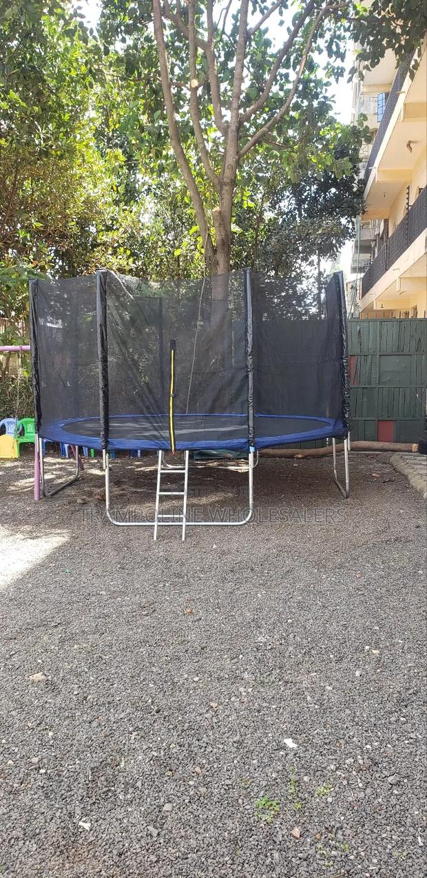 12ft Outdoor Quality Trampoline - thumbnail 3