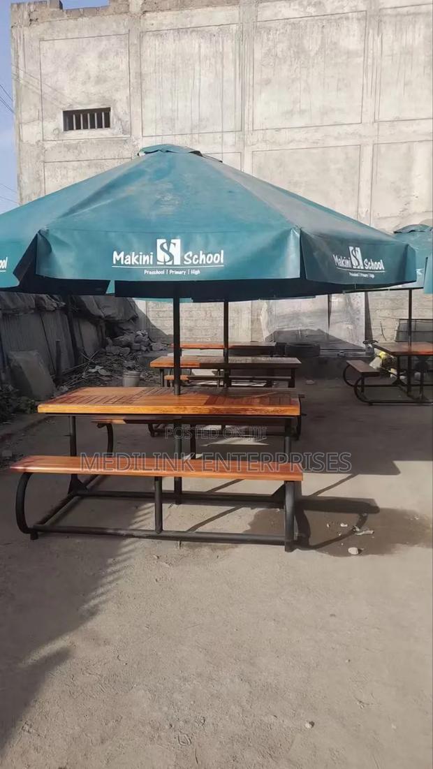Modern Outdoor Setting (Benches and Shades)