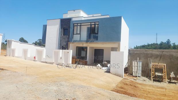 5bdrm Townhouse/Terrace in Thogoto for sale - main view