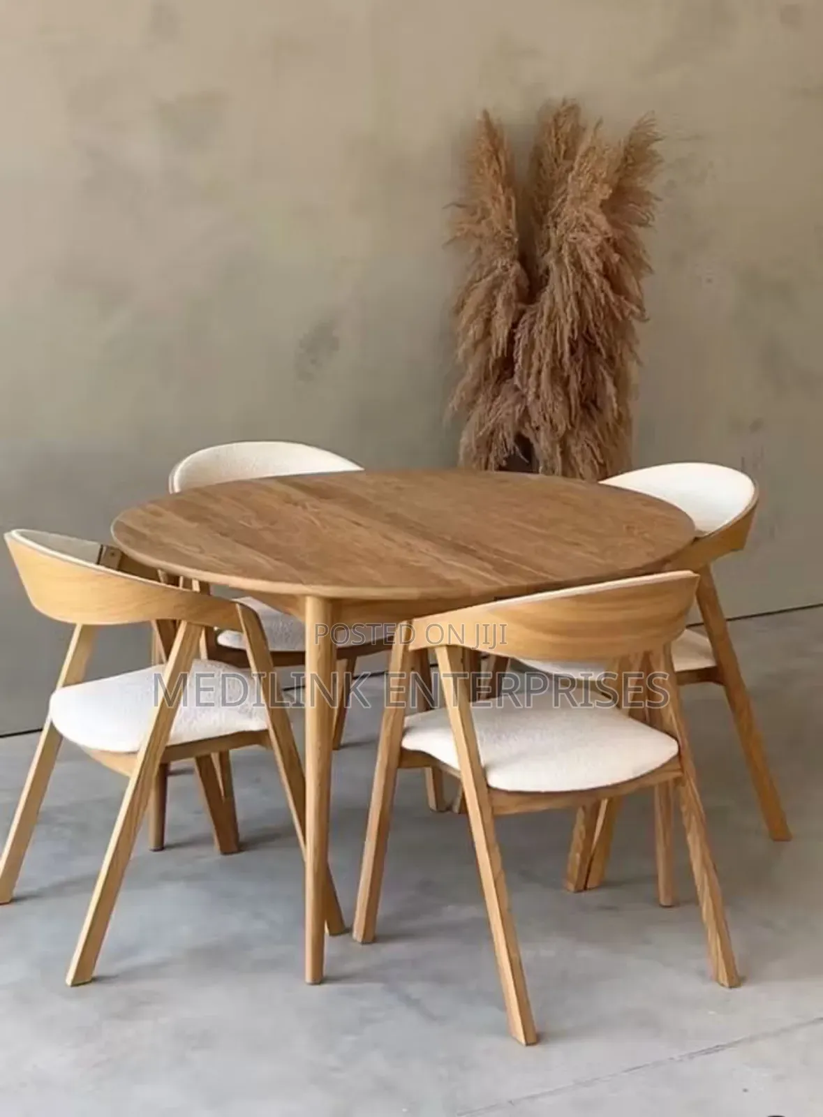 Pure Mango Designed 4-Seater Dinning Table Set