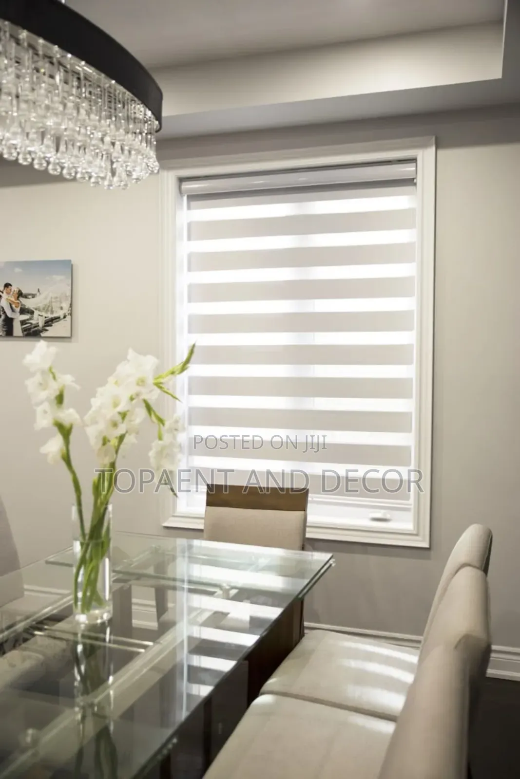 Neat Office Installed Horizontal Window Blinds for Aesthetics