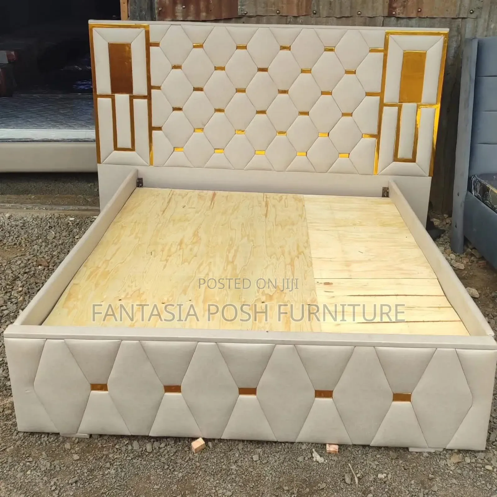 5x6 Beige Diamond-Pattern Bed - Few Units Remaining