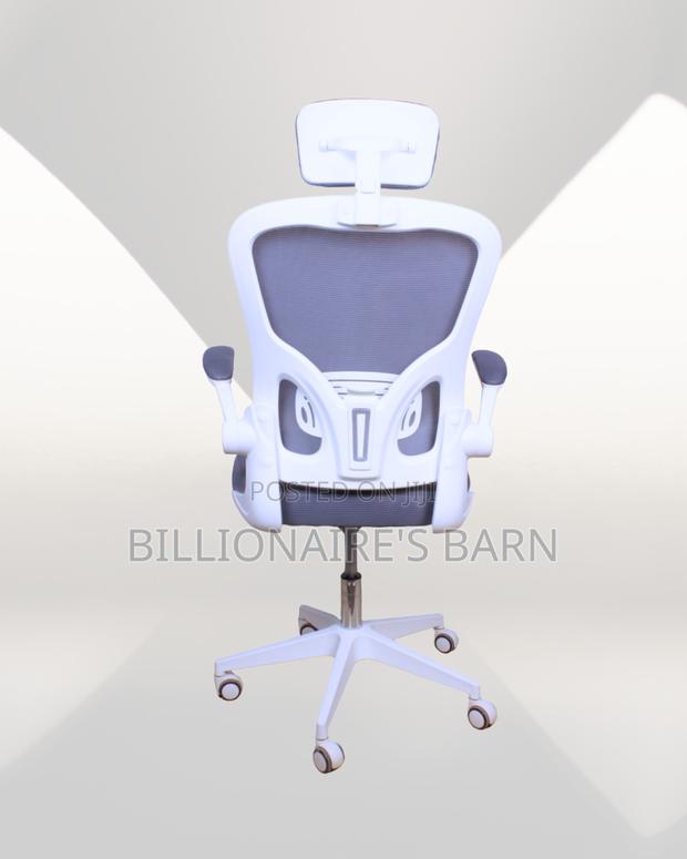 Modern Smooth-Rolling — Plush White | Comfort Meets Style - thumbnail 2