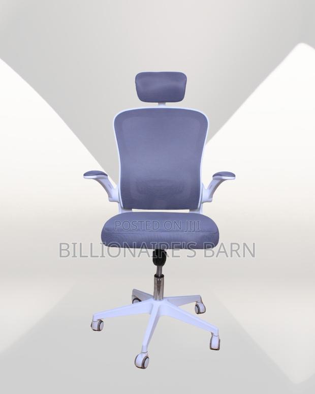 Modern Smooth-Rolling — Plush White | Comfort Meets Style - thumbnail 3