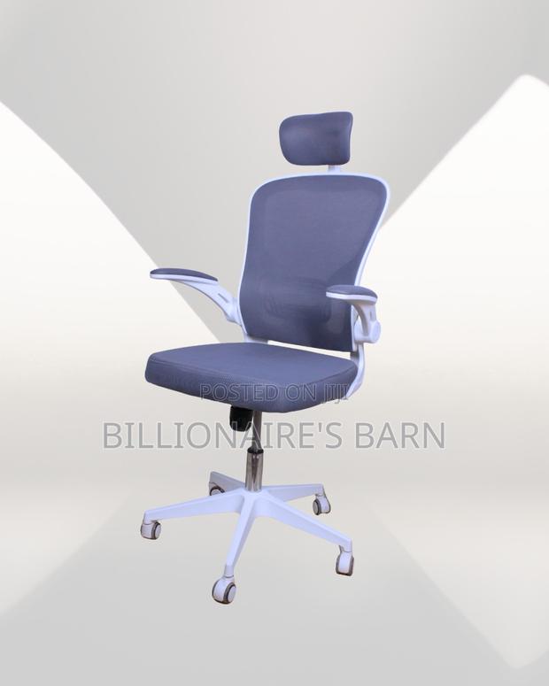 Modern Smooth-Rolling — Plush White | Comfort Meets Style - thumbnail 4