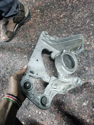 Nissan Lafesta Gearbox Mounting