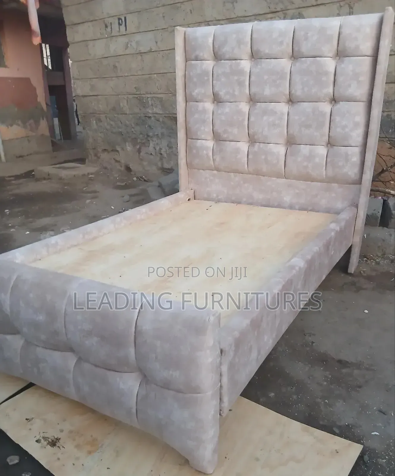 Cream Chester Bed