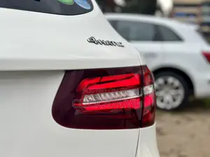 Mercedes-Benz GLC-Class 2018 White