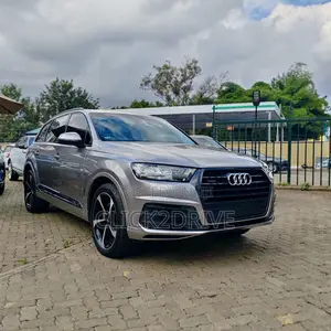 Audi Q7 3.0T Premium AWD quattro 2018 Gray