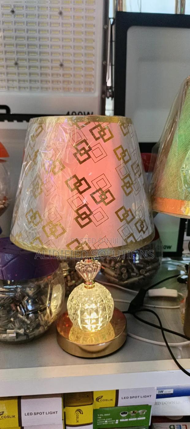 Elegant Bedside Lamp - thumbnail 2