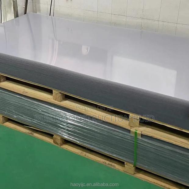 Solid Polycarbonate Sheet 4mm Thickness - thumbnail 2