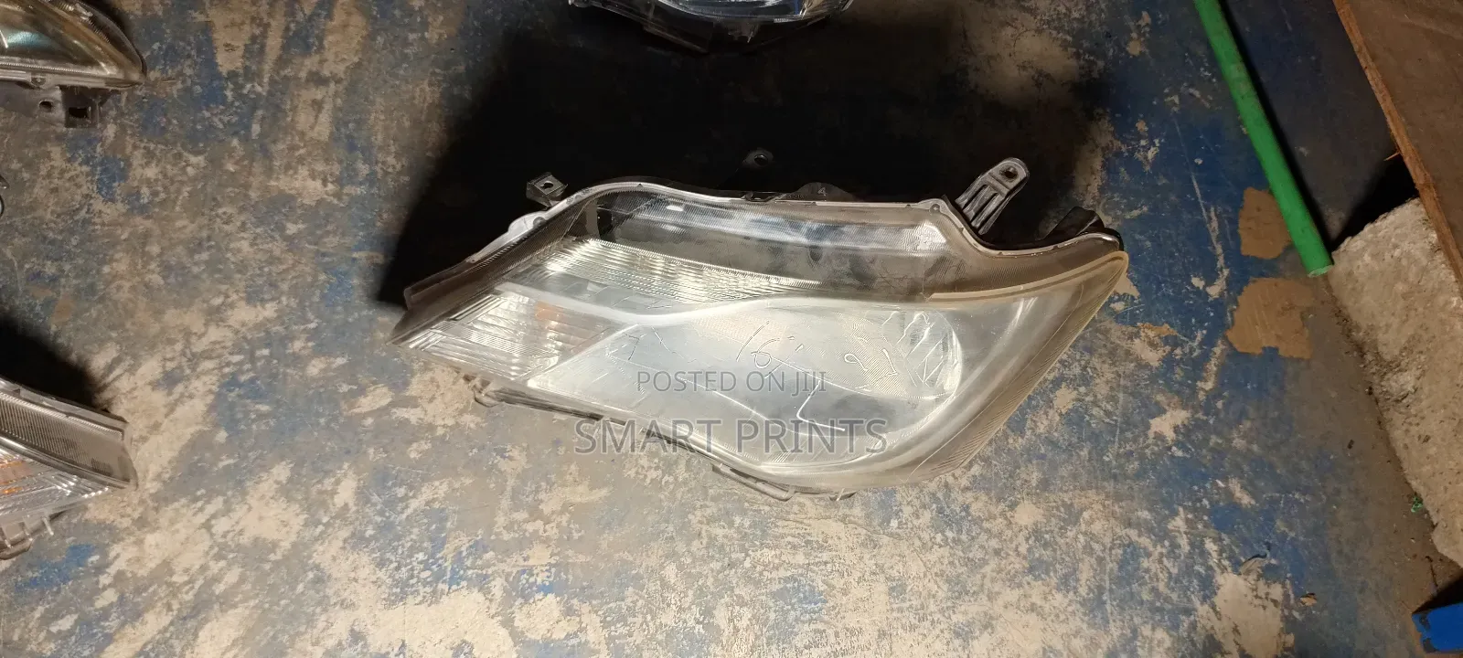 Top Quality Ex Japan Toyota Fielder 161 Headlights Available