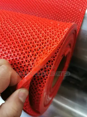 Anti-Skid S Mat for Home Safety