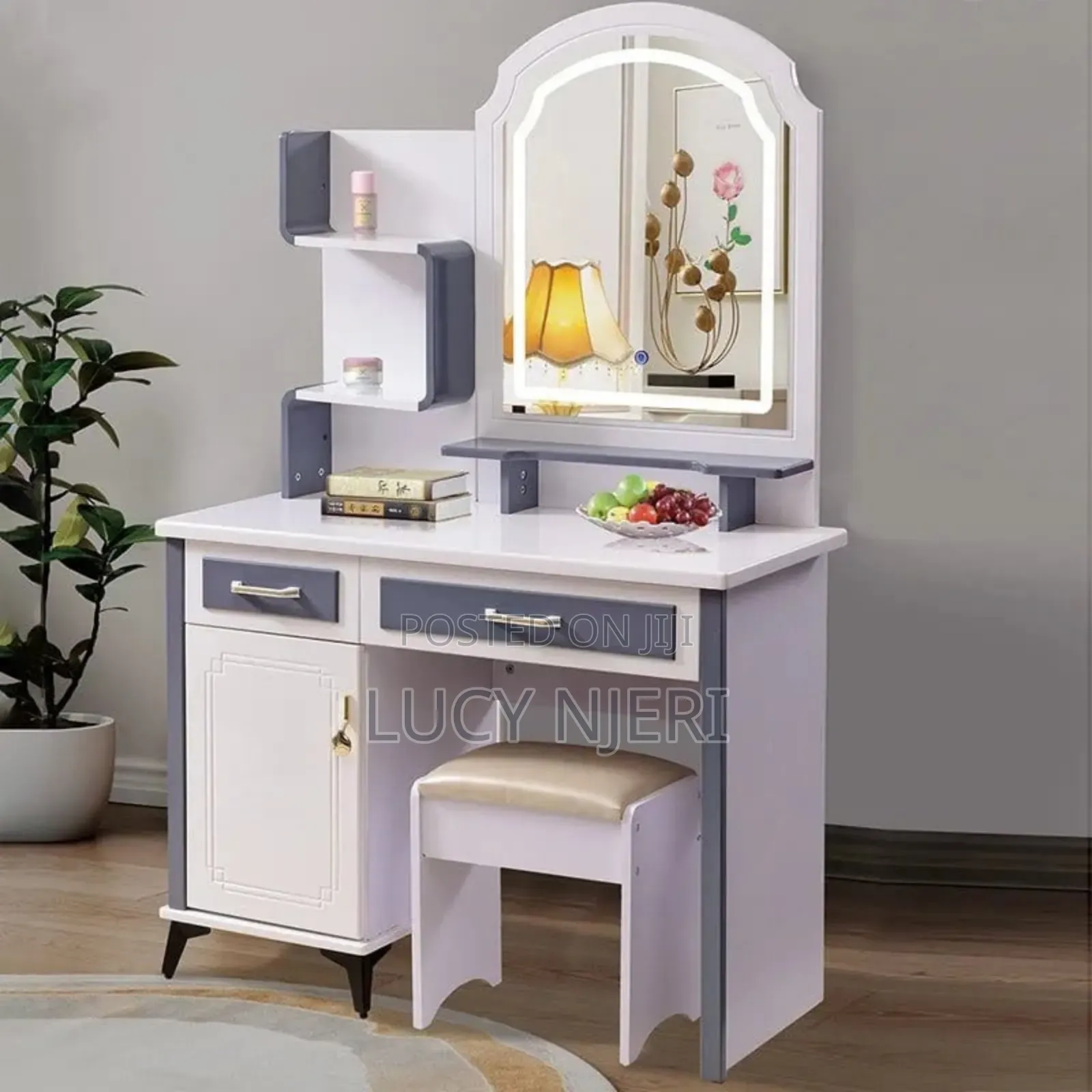 Dressing Table/Make Up Table