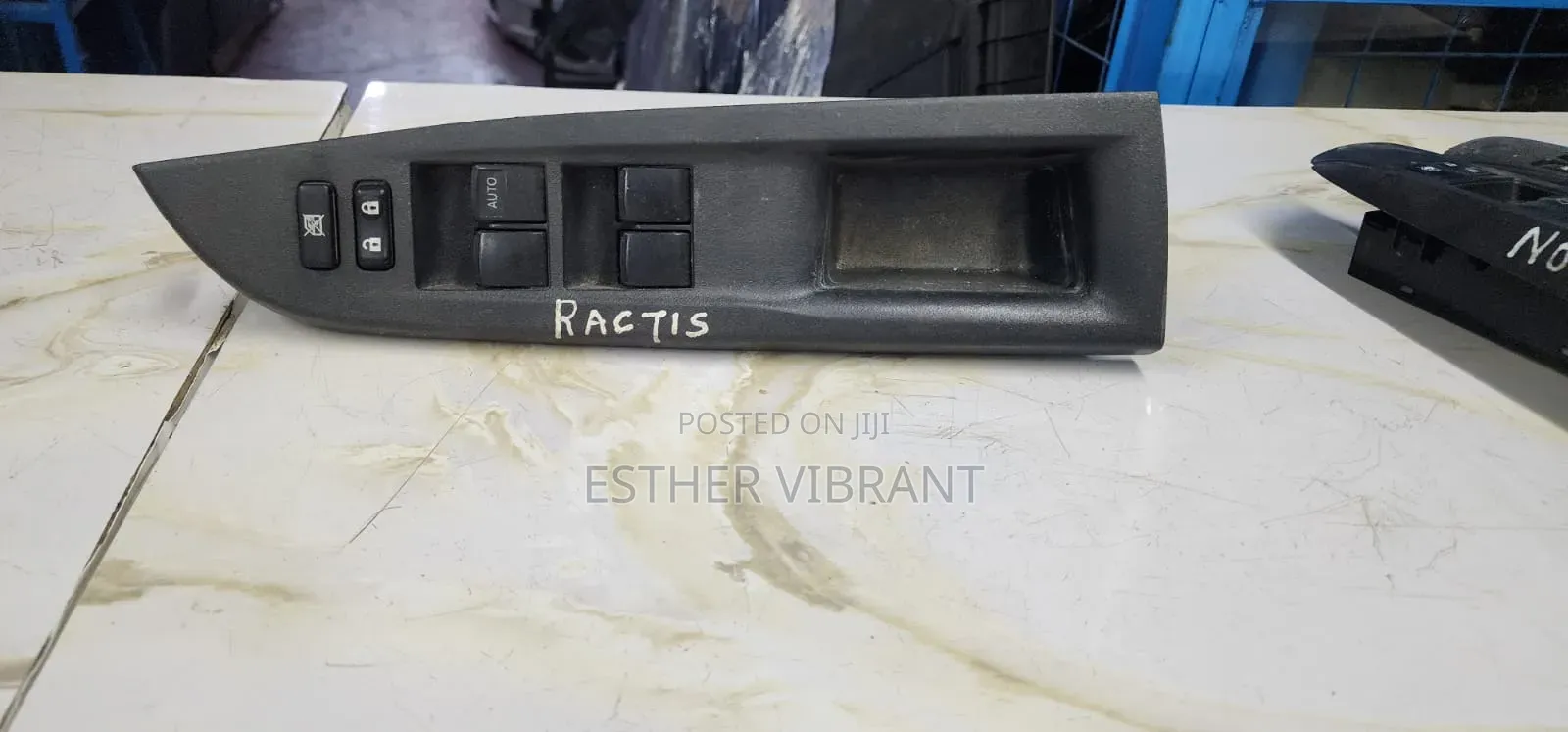 Main Door Switch Ractis 2012