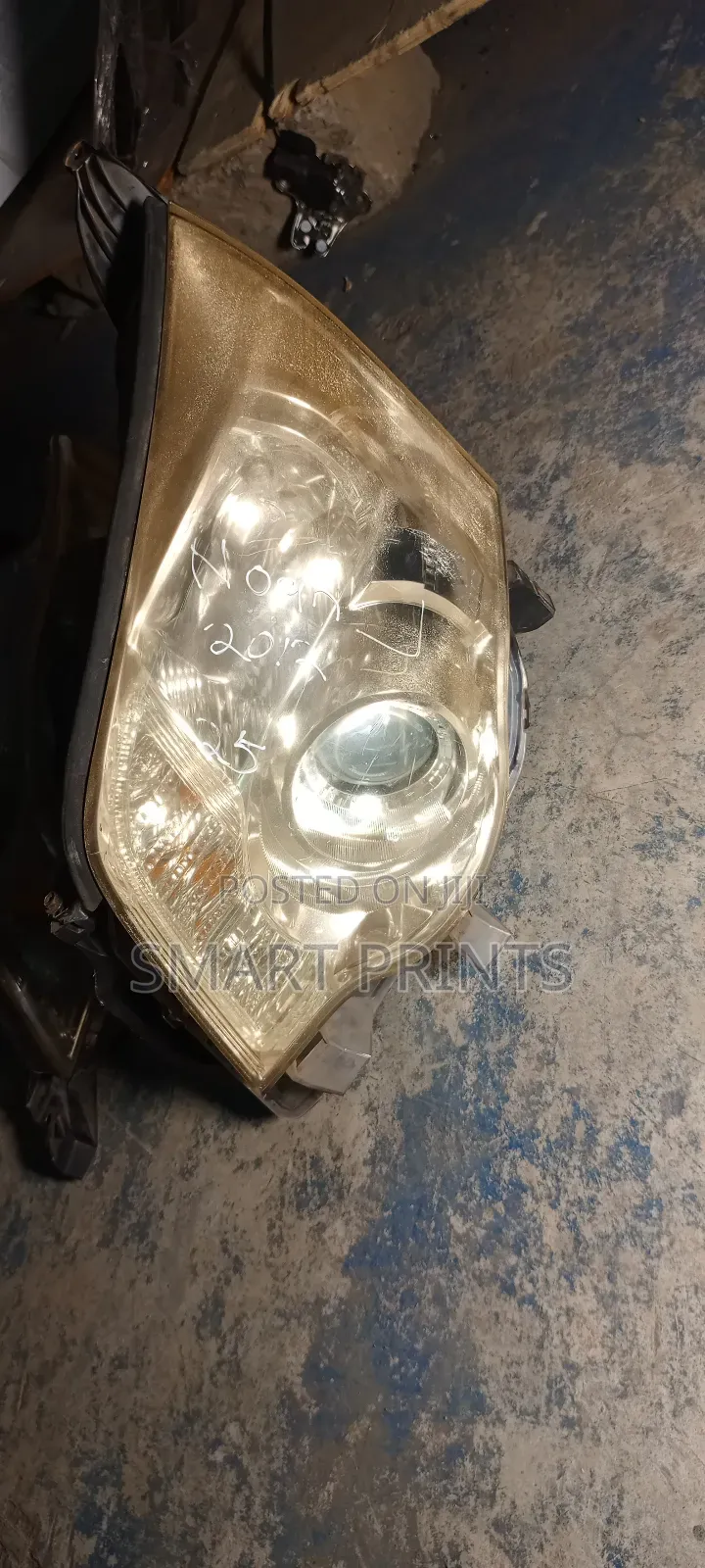 Excellent Quality Ex Japan Toyota Voxy 2012 Headlights Available