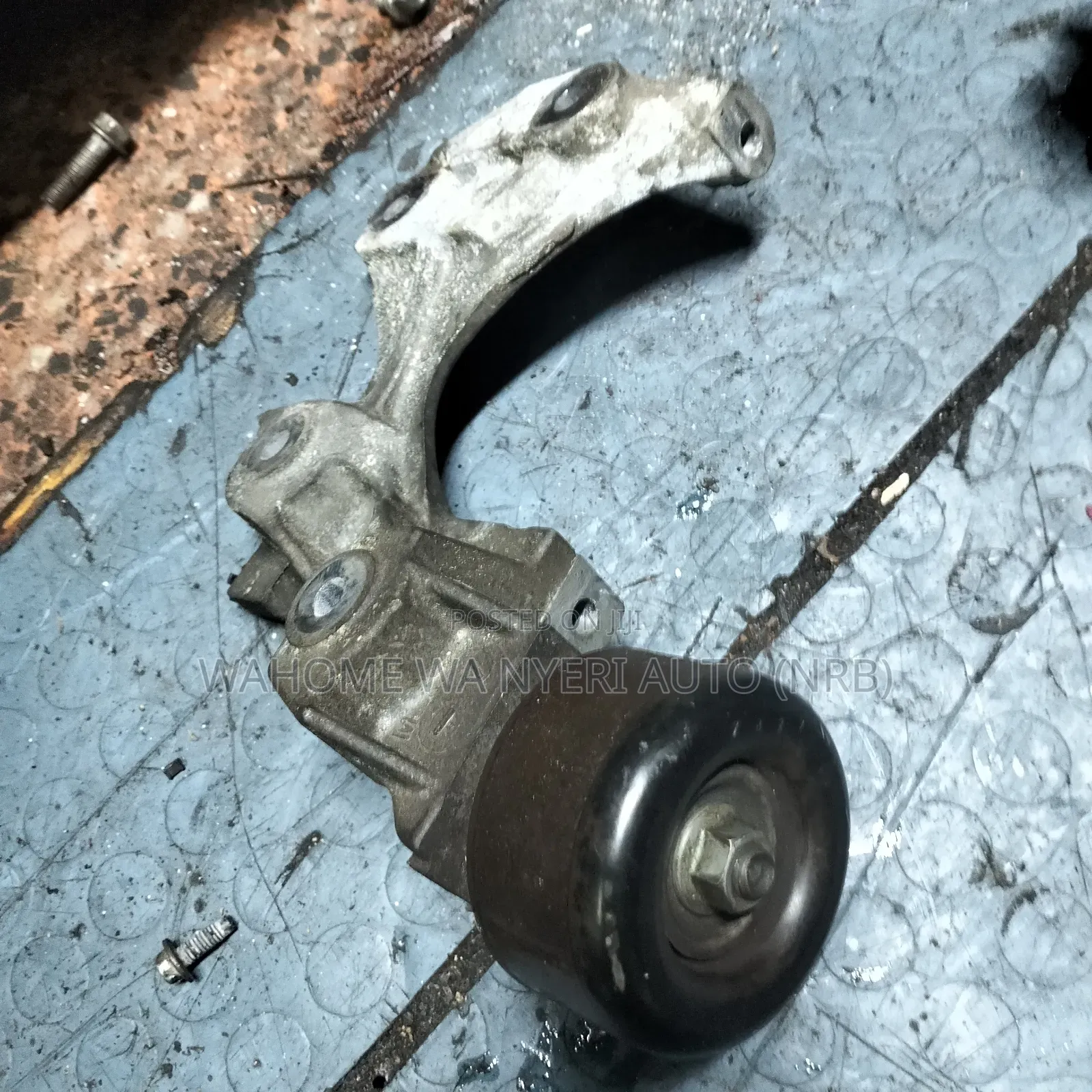 Tensioner Hr16 Nv200,Tiida